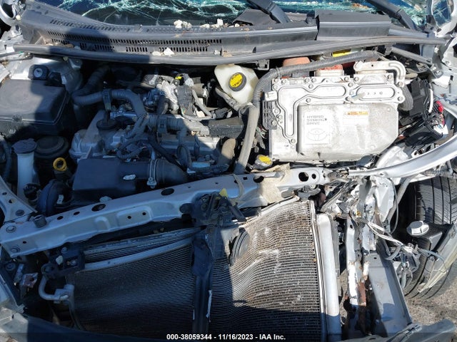 Toyota Prius C Two 2015 JTDKDTB32F1579808 Image 10