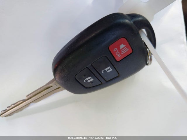 Toyota Prius C Two 2015 JTDKDTB32F1579808 Image 11