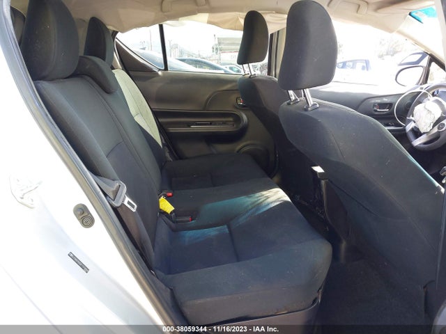 Toyota Prius C Two 2015 JTDKDTB32F1579808 Image 8