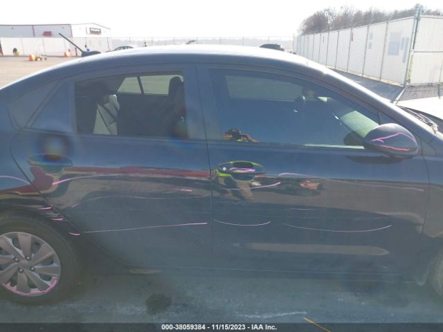 3KPA24AB4KE211363 KIA RIO LX