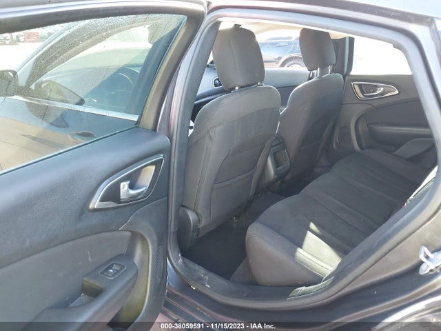 Chrysler 200 Limited 2016 1C3CCCAB7GN130042 Image 8