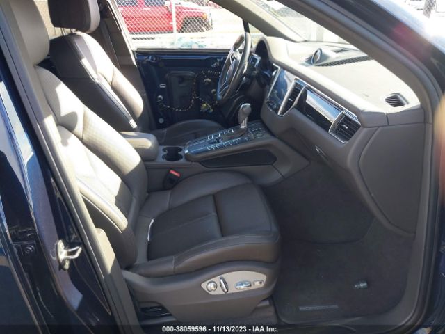 2018 PORSCHE MACAN WP1AA2A59JLB03701 Photo 4