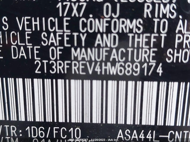 2017 TOYOTA RAV4 XLE VIN: 2T3RFREV4HW689174