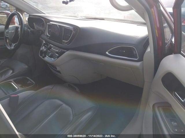 2C4RC1BG4HR519097 Chrysler Pacifica Touring-l