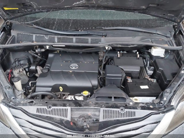2014 TOYOTA SIENNA LE VIN: 5TDKK3DC5ES429034