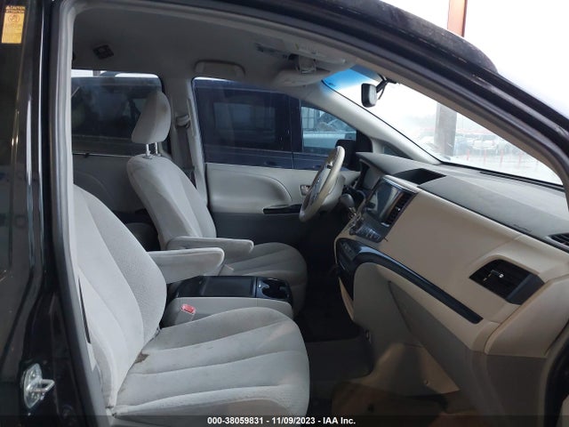 2014 TOYOTA SIENNA LE VIN: 5TDKK3DC5ES429034