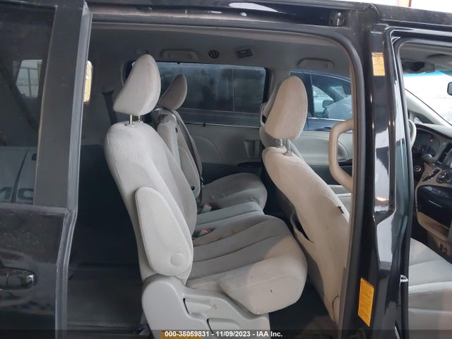 2014 TOYOTA SIENNA LE VIN: 5TDKK3DC5ES429034
