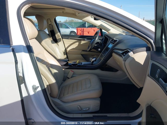2014 FORD FUSION SE VIN: 3FA6P0HD9ER142017