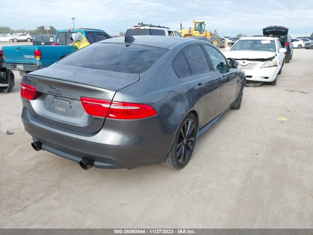 2017 JAGUAR XE SAJAF4BV1HA961751 Photo 3