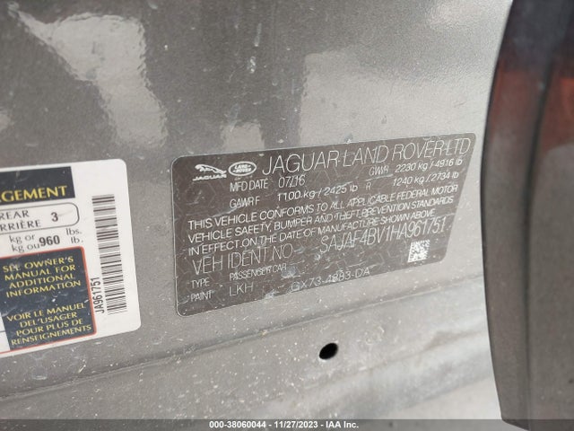 2017 JAGUAR XE SAJAF4BV1HA961751 Photo 8