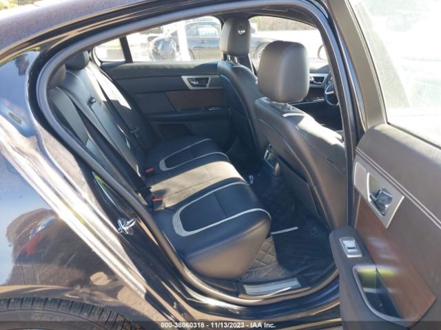 SAJWJ0EF2E8U17344 Jaguar Xf V6 Sc