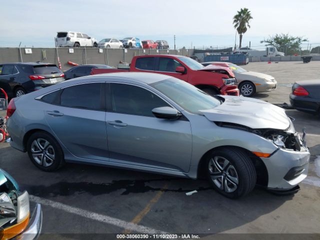 19XFC2F52HE218184 Honda Civic Sedan Lx