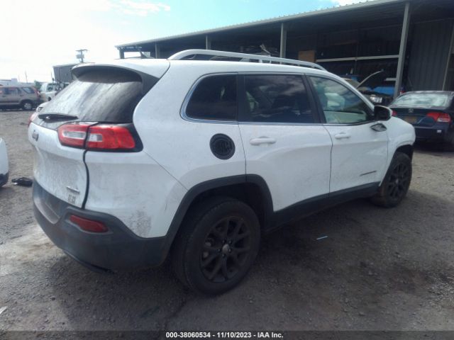 1C4PJLCB6EW185122 Jeep Cherokee Latitude