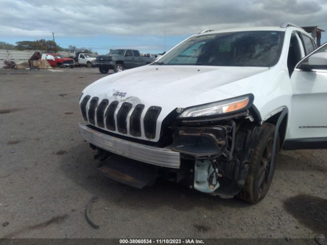 1C4PJLCB6EW185122 Jeep Cherokee Latitude