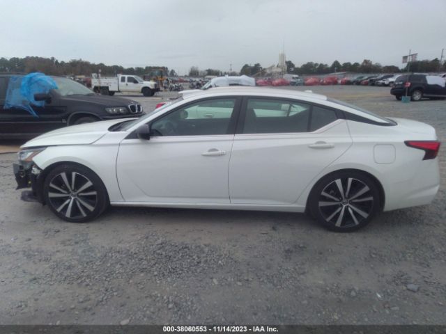 1N4BL4CVXNN326113 Nissan Altima Sr Fwd