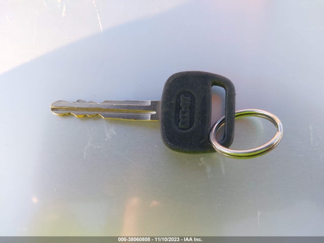 2006 SCION XB VIN: JTLKT324464055431