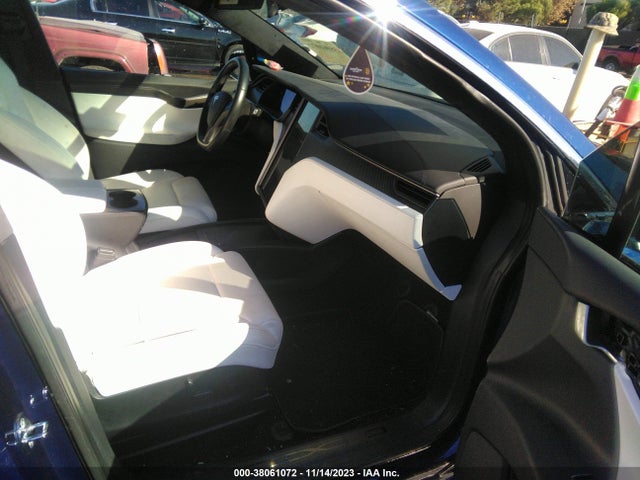 5YJXCAE25JF117906 Tesla Model X 75d/p100d/100d