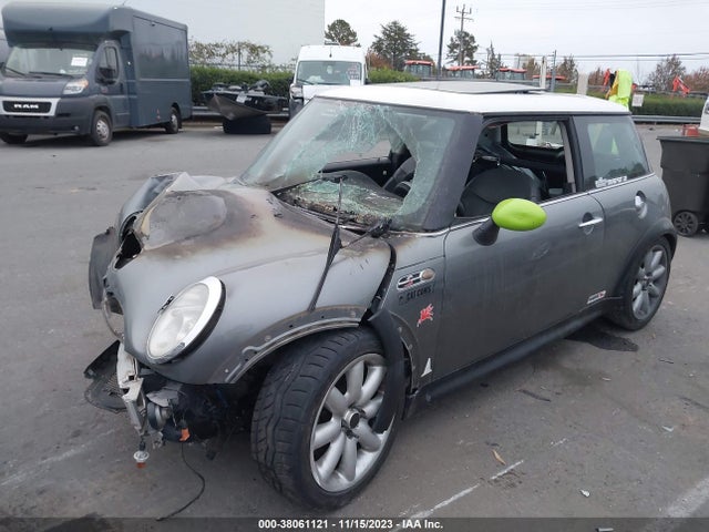 2004 MINI COOPER S WMWRE334X4TD84348 Photo 1