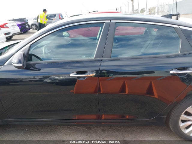 KIA Optima Lx 2018 5XXGT4L34JG267032 Image 15