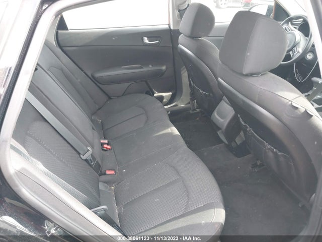 KIA Optima Lx 2018 5XXGT4L34JG267032 Image 8