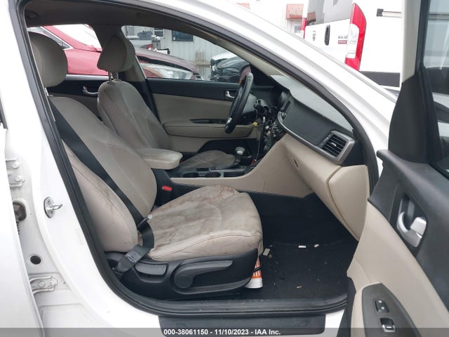 2016 KIA OPTIMA LX VIN: 5XXGT4L35GG005402