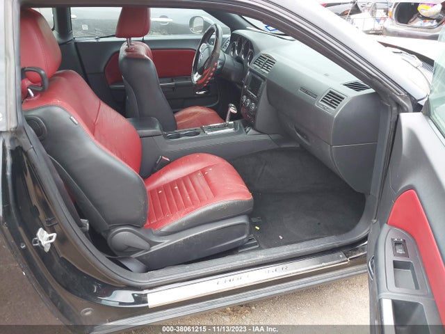 2013 DODGE CHALLENGER SXT VIN: 2C3CDYAG9DH591379