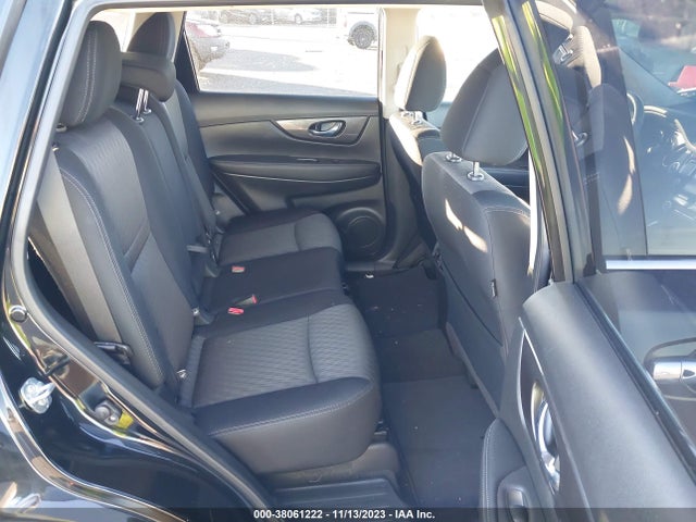38061222 :رقم المزاد ، JN8AT2MV4LW120290 vin ، 2020 Nissan Rogue Sv Intelligent Awd مزاد بيع