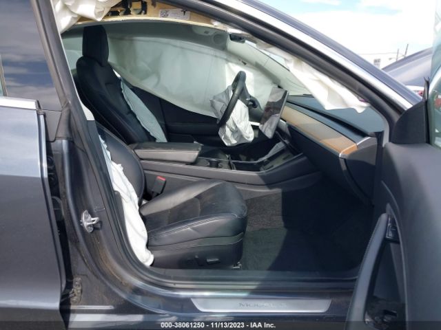 5YJ3E1EA0KF485749 Tesla Model 3 Standard Range/standard Range Plus/long Range/mid Range