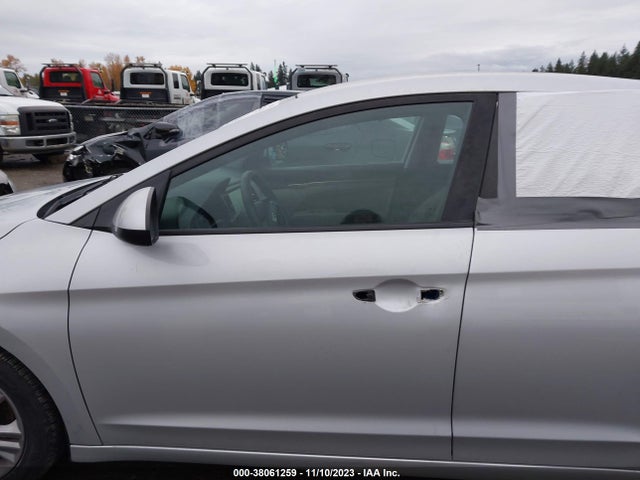 2019 HYUNDAI ELANTRA SEL VIN: KMHD84LF5KU738059