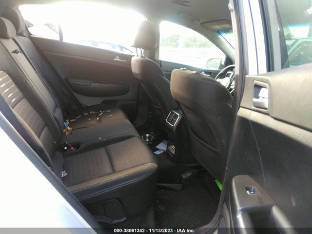 2018 KIA SPORTAGE LX VIN: KNDPMCACXJ7467769