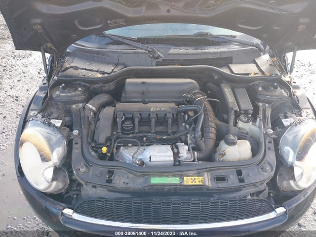 2009 MINI COOPER S CLUBMAN WMWMM33529TP74967 Photo 9