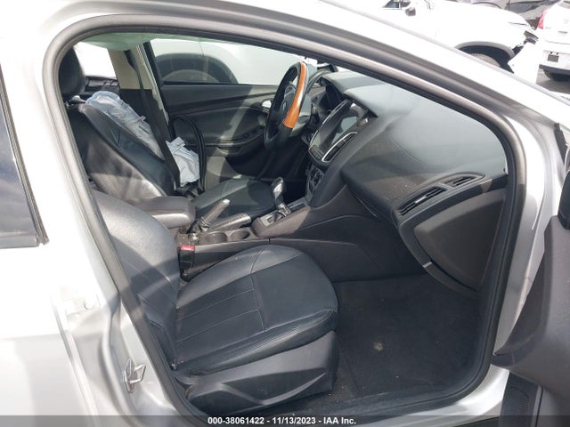 2014 FORD FOCUS SE VIN: 1FADP3F21EL224638