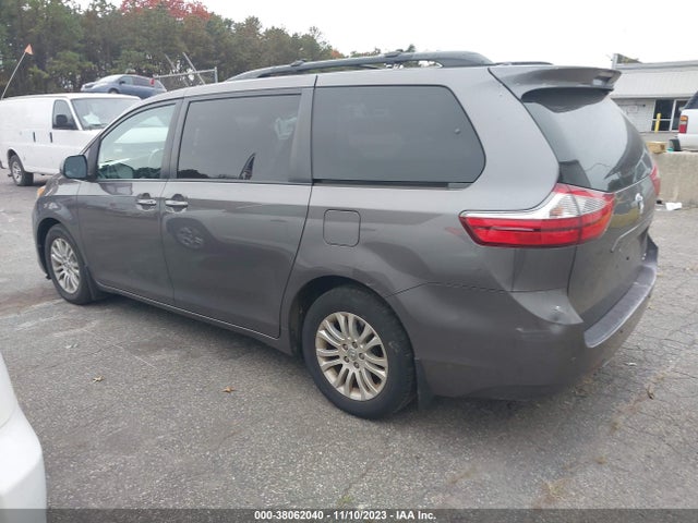 Toyota Sienna Xle 8 Passenger 2017 5TDYZ3DC0HS861458 Image 14