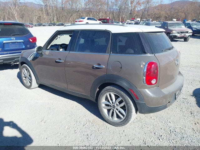 2013 MINI COUNTRYMAN WMWZB3C58DWM07557 Photo 2