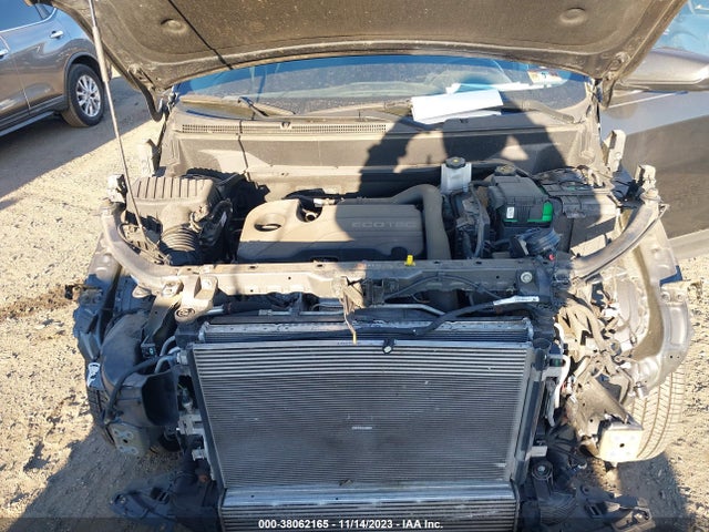 Chevrolet EQUINOX LT 2018 2GNAXSEV0J6151937 Image 10