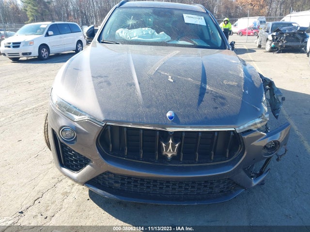 2021 MASERATI LEVANTE GRANSPORT VIN: ZN661XUS7MX366139