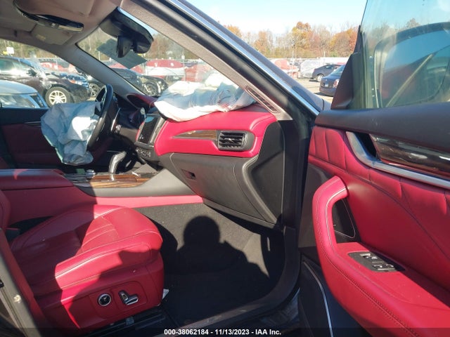 2021 MASERATI LEVANTE GRANSPORT VIN: ZN661XUS7MX366139