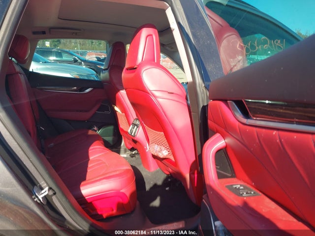 2021 MASERATI LEVANTE GRANSPORT VIN: ZN661XUS7MX366139