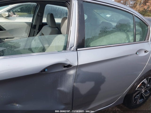 Honda ACCORD LX 2017 1HGCR2F38HA022481 Image 14