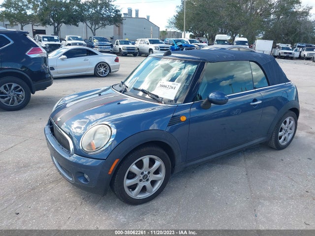 2010 MINI COOPER WMWMR3C51ATU97511 Photo 1