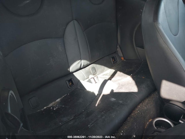 2010 MINI COOPER WMWMR3C51ATU97511 Photo 7