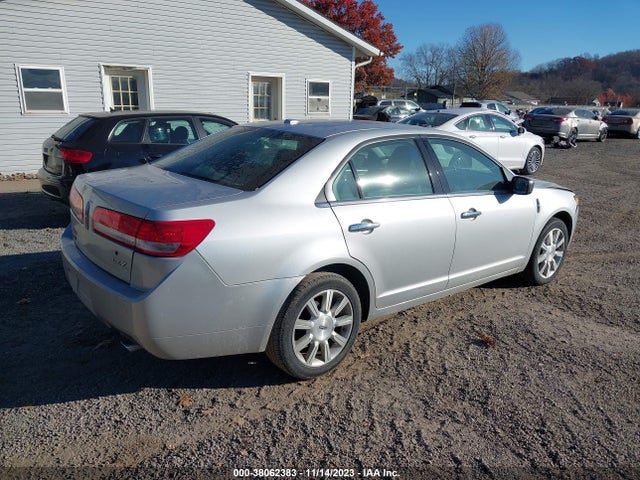2011 LINCOLN MKZ VIN: 3LNHL2GCXBR768458
