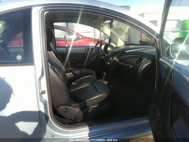 Продажа на аукционе авто 2009 Volkswagen New Beetle 2.5l, vin: 3VWRG31C59M505228, номер лота: 38062436