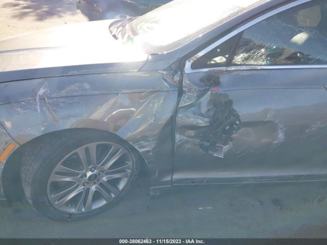 3LN6L2JK3ER819147 Lincoln MKZ