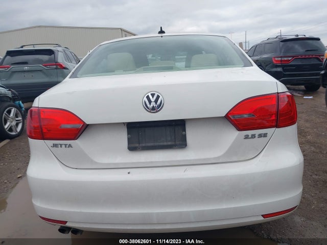 2012 VOLKSWAGEN JETTA 2.5L SE VIN: 3VWDX7AJXCM462254