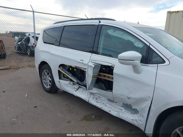 Chrysler Pacifica Touring L 2022 2C4RC1BG7NR140753 Image 6
