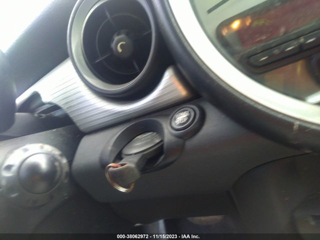 2012 MINI COOPER WMWSU3C52CT257344 Photo 10