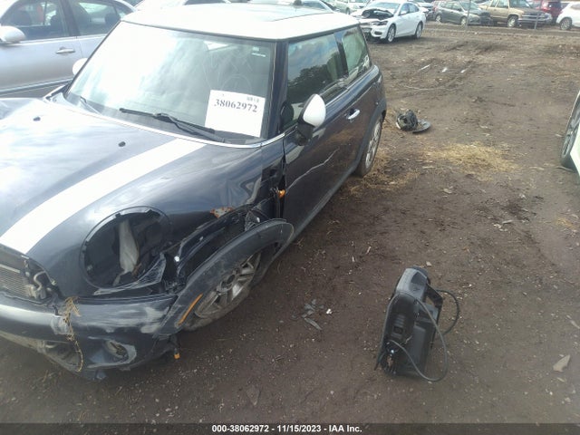 2012 MINI COOPER WMWSU3C52CT257344 Photo 1