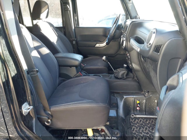 2013 JEEP WRANGLER UNLIMITED SAHARA VIN: 1C4BJWEG7DL653430