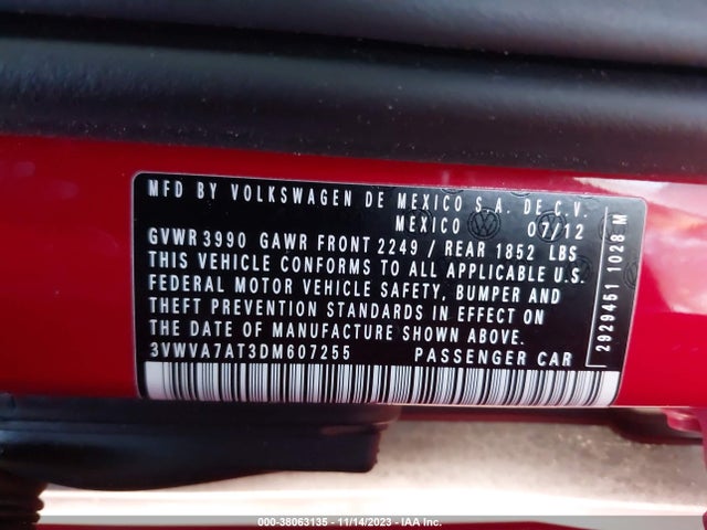 2013 VOLKSWAGEN BEETLE 2.0T TURBO VIN: 3VWVA7AT3DM607255